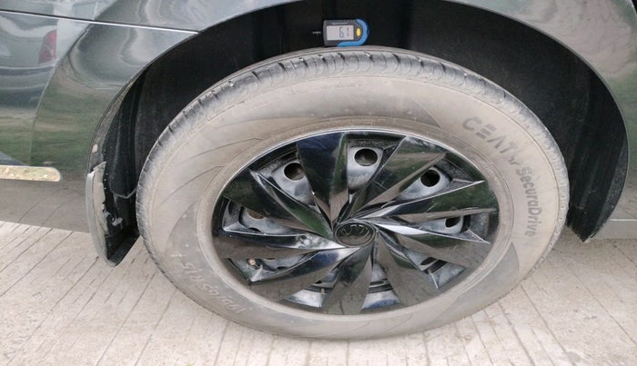 2022 Skoda SLAVIA ACTIVE 1.0L TSI MT, Petrol, Manual, 10,808 km, tyre