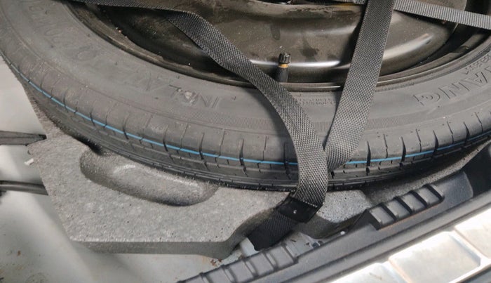 2020 Volvo XC 60 D5 INSCRIPTION, Diesel, Automatic, 77,830 km, tyre