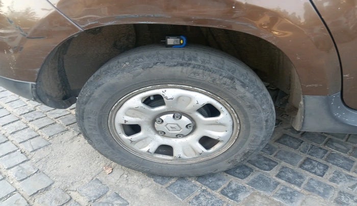 2013 Renault Duster 85 PS RXL DIESEL, Diesel, Manual, 2,04,501 km, tyre