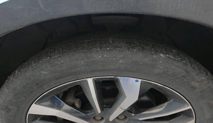 2019 Mahindra XUV300 W8 (O) 1.2 PETROL, Petrol, Manual, 47,803 km, tyre