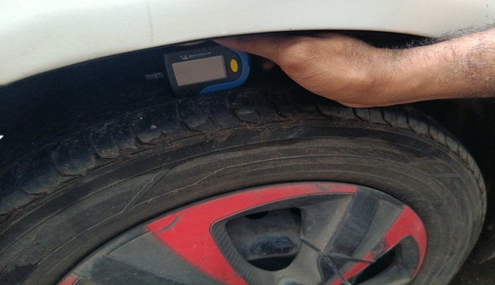 2014 Honda Mobilio 1.5L I-VTEC S, Petrol, Manual, 1,31,690 km, tyre