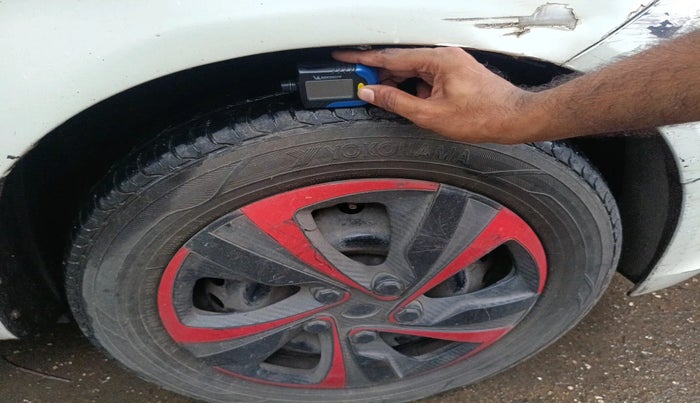 2014 Honda Mobilio 1.5L I-VTEC S, Petrol, Manual, 1,31,690 km, tyre