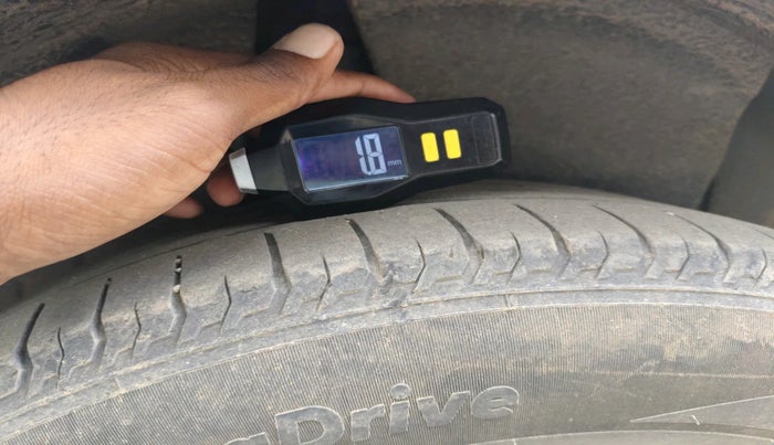 2023 CITROEN C3 AIRCROSS Max 1.2 7 STR Vibe Pack, Petrol, Manual, 30,645 km, tyre