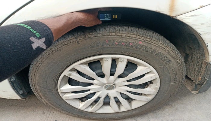 2010 Maruti Swift Dzire VXI, Petrol, Manual, 91,402 km, tyre