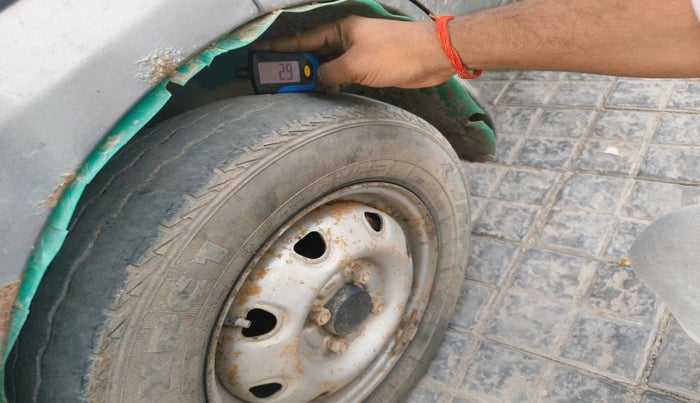 2020 Maruti Eeco 5 STR WITH A/C+HTR, Petrol, Manual, 83,806 km, tyre