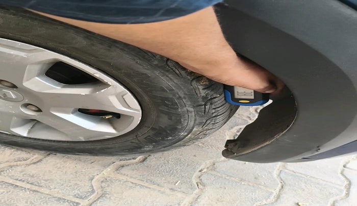 2018 Renault Kwid CLIMBER 1.0, Petrol, Manual, 46,915 km, tyre