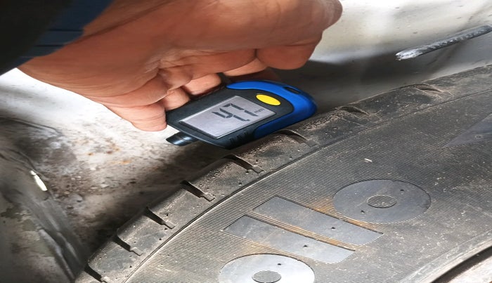 2011 Hyundai i20 ASTA 1.4 CRDI, Diesel, Manual, 78,000 km, tyre