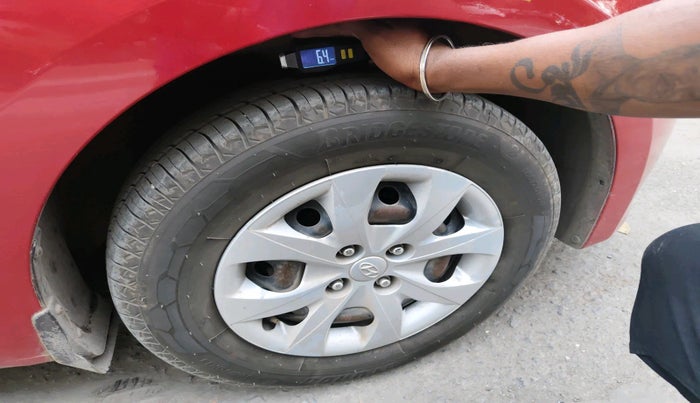 2017 Hyundai Elite i20 MAGNA EXECUTIVE 1.2, Petrol, Manual, 88,846 km, tyre