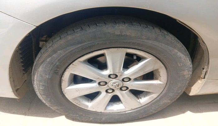 2012 Toyota Corolla Altis J DIESEL, Diesel, Manual, 1,84,849 km, tyre