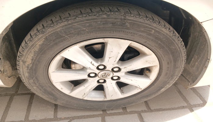 2012 Toyota Corolla Altis J DIESEL, Diesel, Manual, 1,84,849 km, tyre