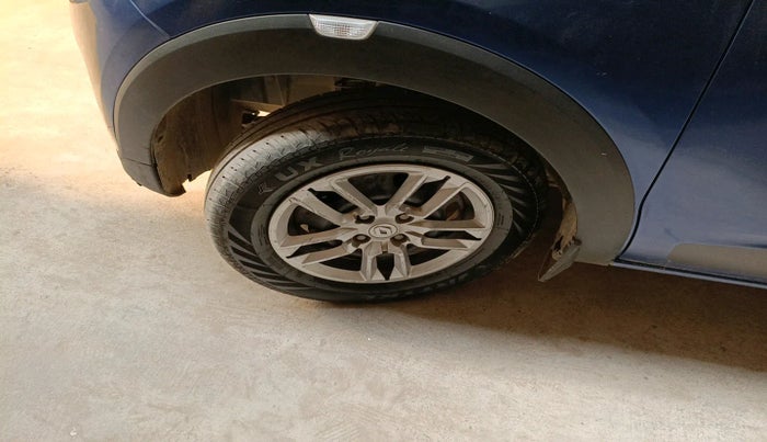 2020 Renault TRIBER RXL MT, Petrol, Manual, 80,742 km, tyre