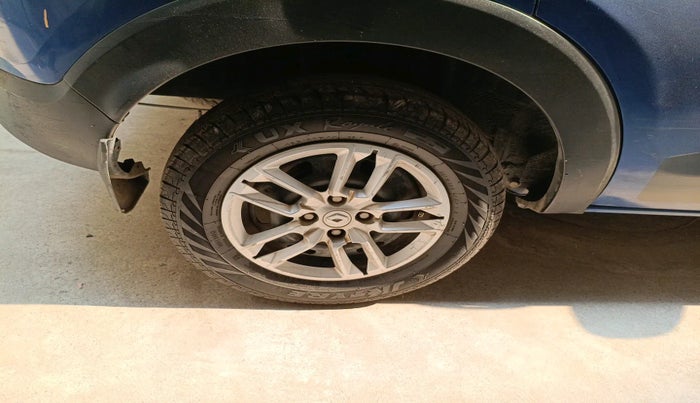 2020 Renault TRIBER RXL MT, Petrol, Manual, 80,742 km, tyre