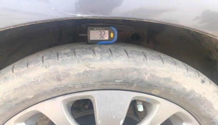 2017 Maruti Baleno ZETA PETROL 1.2, Petrol, Manual, 53,903 km, tyre