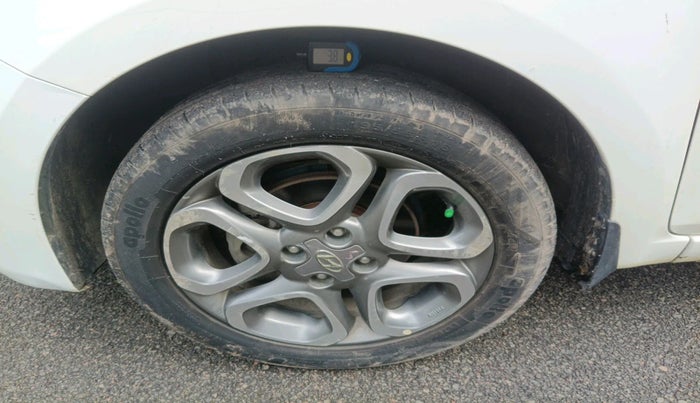 2019 Hyundai Elite i20 ASTA (O) CVT, Petrol, Automatic, 19,689 km, tyre