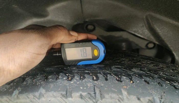 2021 Tata Safari XZA PLUS, Diesel, Automatic, 84,858 km, tyre