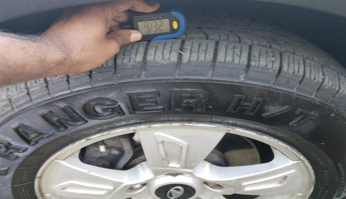 2012 Mahindra XUV500 W8, Diesel, Manual, 52,275 km, tyre