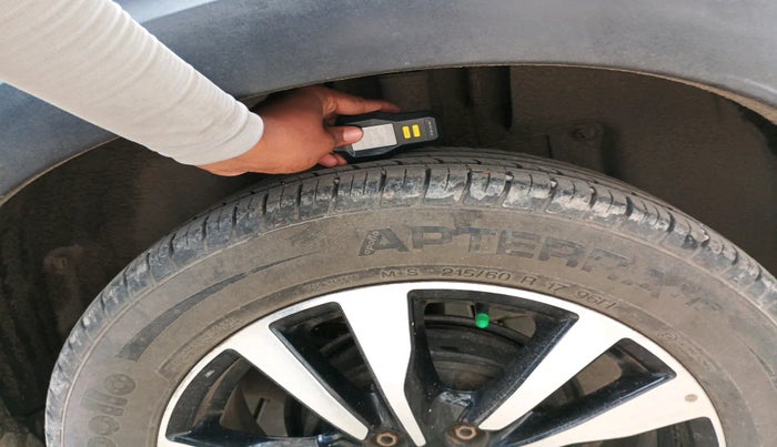 2021 Nissan Kicks XV PREMIUM TURBO 1.3 CVT, Petrol, Automatic, 40,232 km, tyre