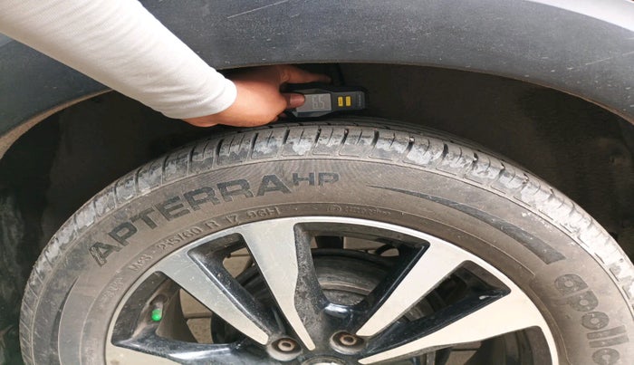 2021 Nissan Kicks XV PREMIUM TURBO 1.3 CVT, Petrol, Automatic, 40,232 km, tyre