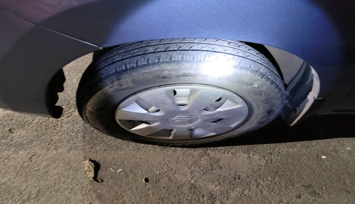 2011 Maruti Wagon R 1.0 LXI LPG, Petrol, Manual, 60,302 km, tyre