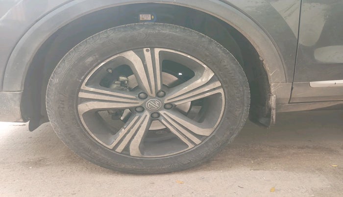 2023 MG ASTOR SHARP 1.5 MT, Petrol, Manual, 21,474 km, tyre