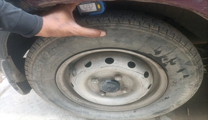 2011 Maruti Alto LXI CNG, Petrol, Manual, 1,08,070 km, tyre