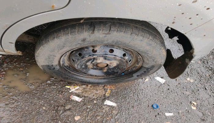 2020 Maruti Alto LXI, Petrol, Manual, 1,83,073 km, tyre