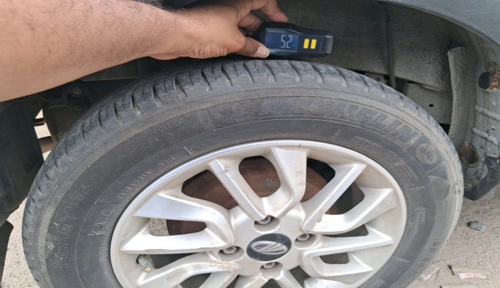 2016 Mahindra Kuv100 K8 D 6 STR, Diesel, Manual, 1,36,037 km, tyre