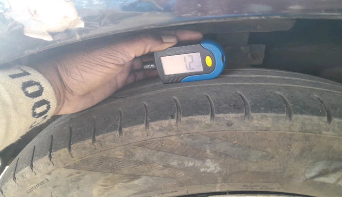 2014 Maruti Swift Dzire VDI, Diesel, Manual, 2,36,172 km, tyre