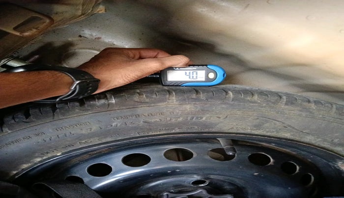 2015 Hyundai Grand i10 MAGNA 1.2 KAPPA VTVT, Petrol, Manual, 13,546 km, tyre