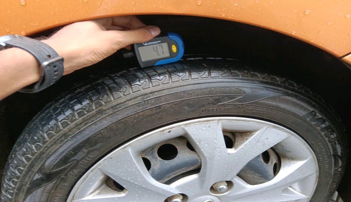 2015 Hyundai Grand i10 MAGNA 1.2 KAPPA VTVT, Petrol, Manual, 13,546 km, tyre