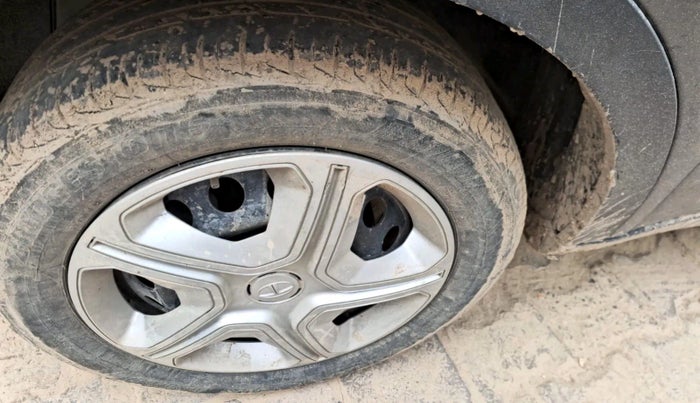 2022 Tata NEXON XM PLUS SUNROOF PETROL, Petrol, Manual, 65,132 km, tyre