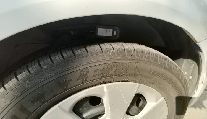 2011 Maruti Ritz VXI, Petrol, Manual, 37,412 km, tyre