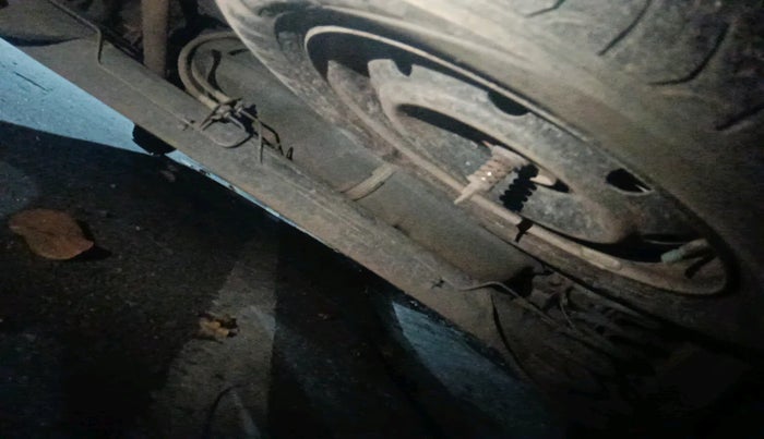 2013 Mahindra Verito Vibe CS 1.5 D6, Diesel, Manual, 1,79,590 km, tyre