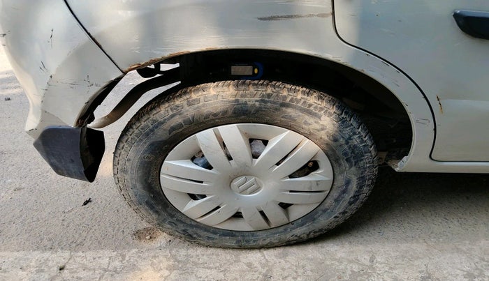 2017 Maruti Alto 800 LXI, Petrol, Manual, 28,238 km, tyre