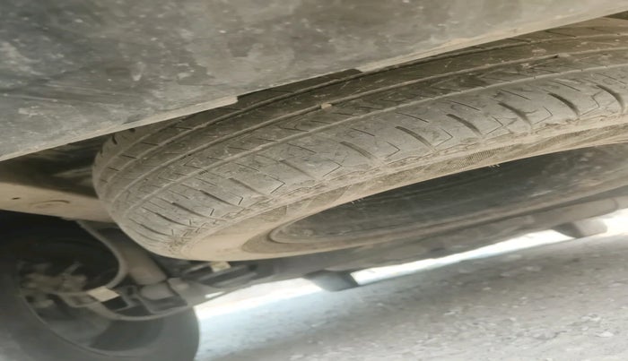 2022 KIA CARENS PRESTIGE 1.5 PETROL 7 STR, Petrol, Manual, 57,602 km, tyre