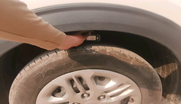 2022 KIA CARENS PRESTIGE 1.5 PETROL 7 STR, Petrol, Manual, 57,602 km, tyre