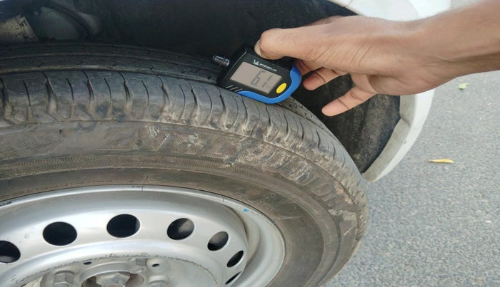 2024 Tata ALTROZ XM PLUS CNG, Petrol, Manual, 12,689 km, tyre