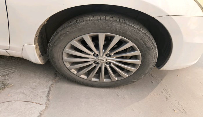 2016 Maruti Ciaz ZXI+, Petrol, Manual, 1,03,393 km, tyre