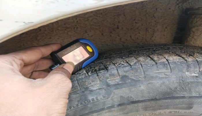 2023 Maruti Celerio VXI CNG, Petrol, Manual, 31,400 km, tyre