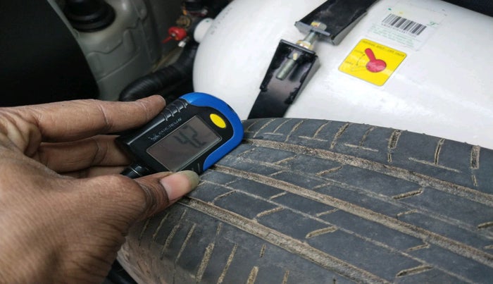 2023 Maruti Celerio VXI CNG, Petrol, Manual, 31,400 km, tyre