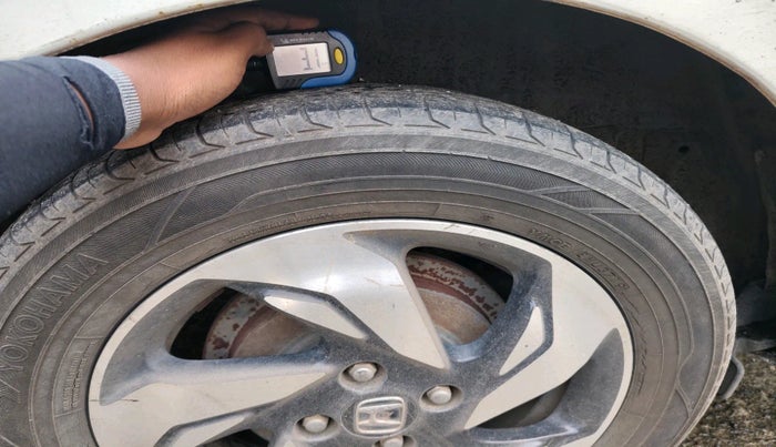 2015 Honda Mobilio 1.5L I-DTEC RS, Diesel, Manual, 1,23,119 km, tyre