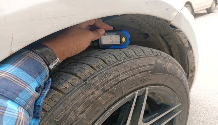 2019 Maruti Swift Dzire TOUR S-CNG, Petrol, Manual, 1,05,451 km, tyre