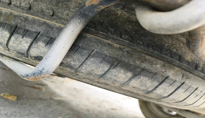 2015 Maruti Ertiga VDI, Diesel, Manual, 1,38,749 km, tyre