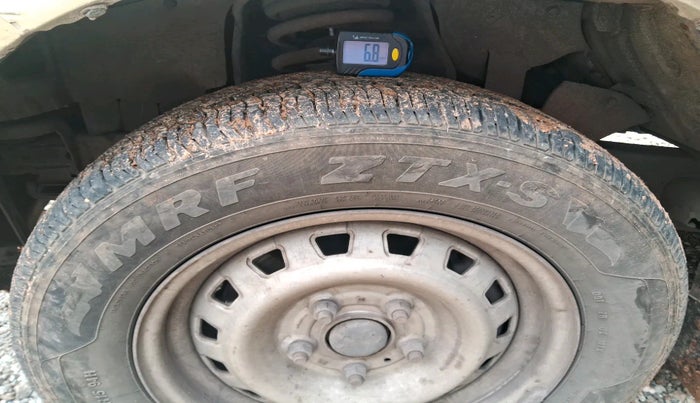 2010 Mahindra Xylo D2 BS III, Diesel, Manual, 84,275 km, tyre