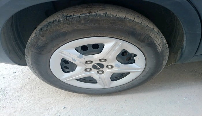 2023 KIA SELTOS  HTE 1.5 PETROL MT, Petrol, Manual, 61,754 km, tyre