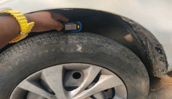 2014 Maruti Swift VDI, Diesel, Manual, 1,29,891 km, tyre