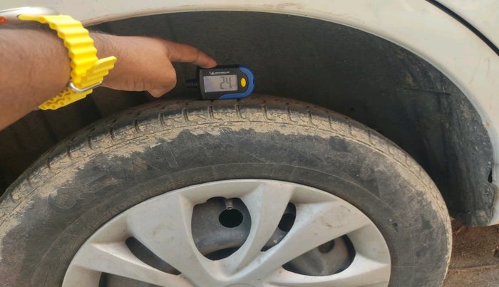 2014 Maruti Swift VDI, Diesel, Manual, 1,29,891 km, tyre