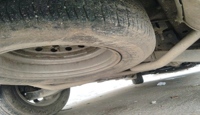 2016 Mahindra XUV500 W10, Diesel, Manual, 1,19,080 km, tyre