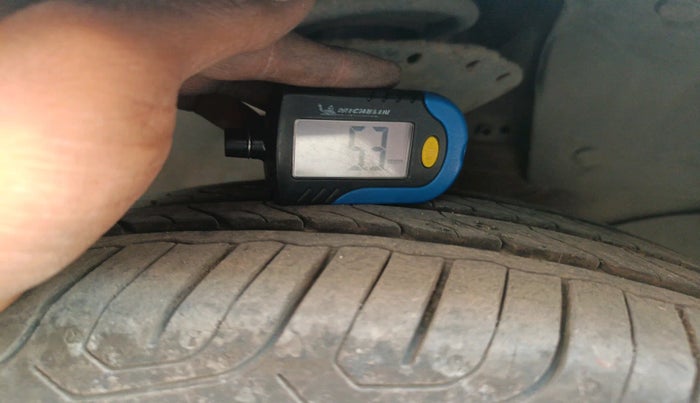 2015 Honda Amaze 1.2L I-VTEC S, Petrol, Manual, 1,22,465 km, tyre