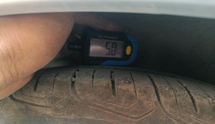 2015 Honda Amaze 1.2L I-VTEC S, Petrol, Manual, 1,22,465 km, tyre